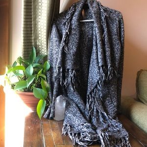 Kensie hand knit gray grey cardigan winter sweater